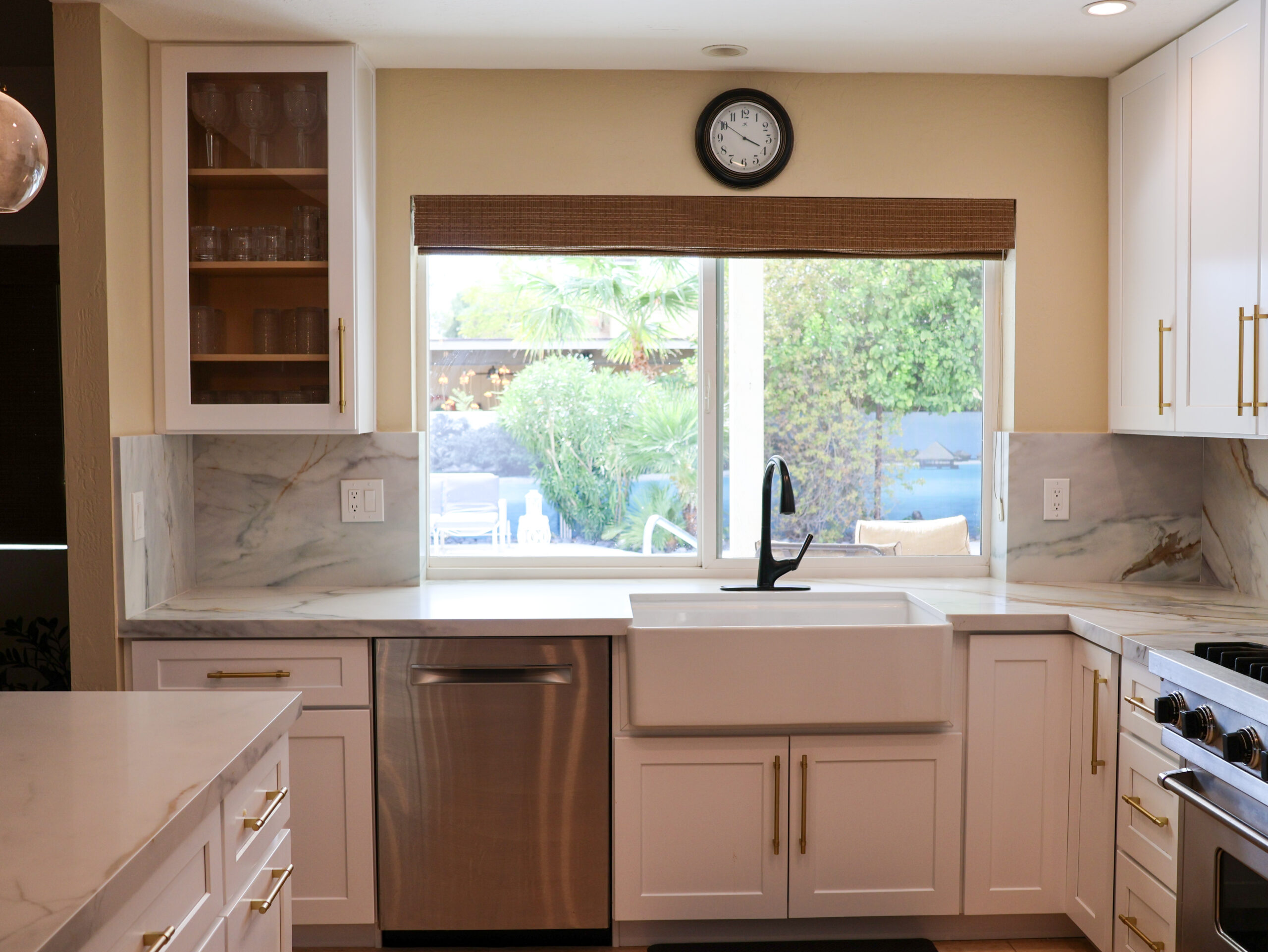 Scottsdale kitchen renovation with a farmhouse sink and white shaker cabinets